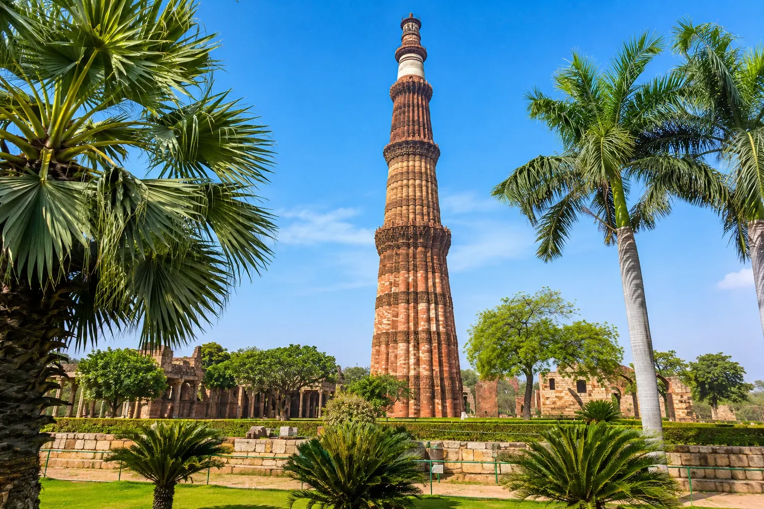 DAY 6: Agra (100 km / approx. 4h)