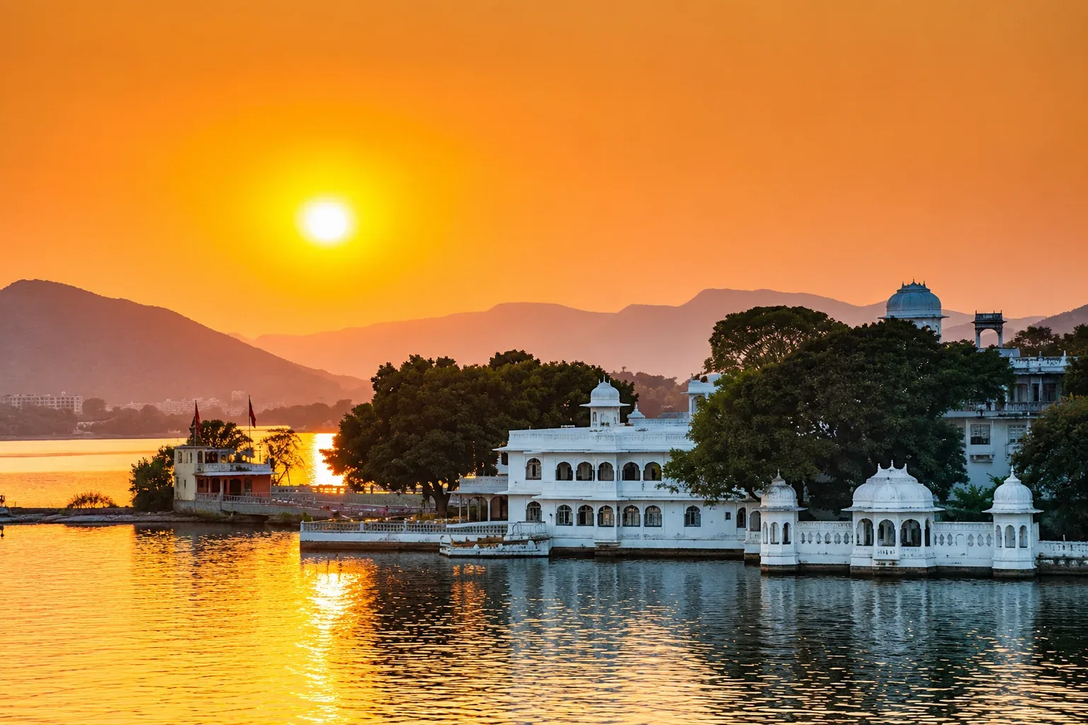 DAY 11: Jawai Lake / Ranakpur / Ganerao – 70 km